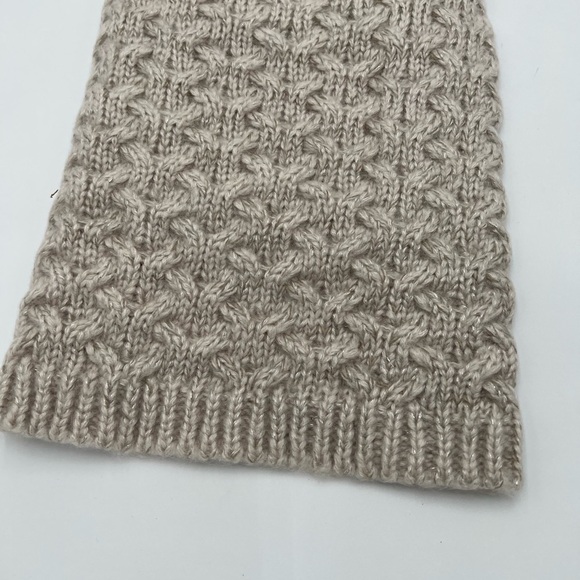 Top Paw Taupe/Silver Cable Knit Dog Sweater with Flowers Medium NWT - Picture 5 of 9